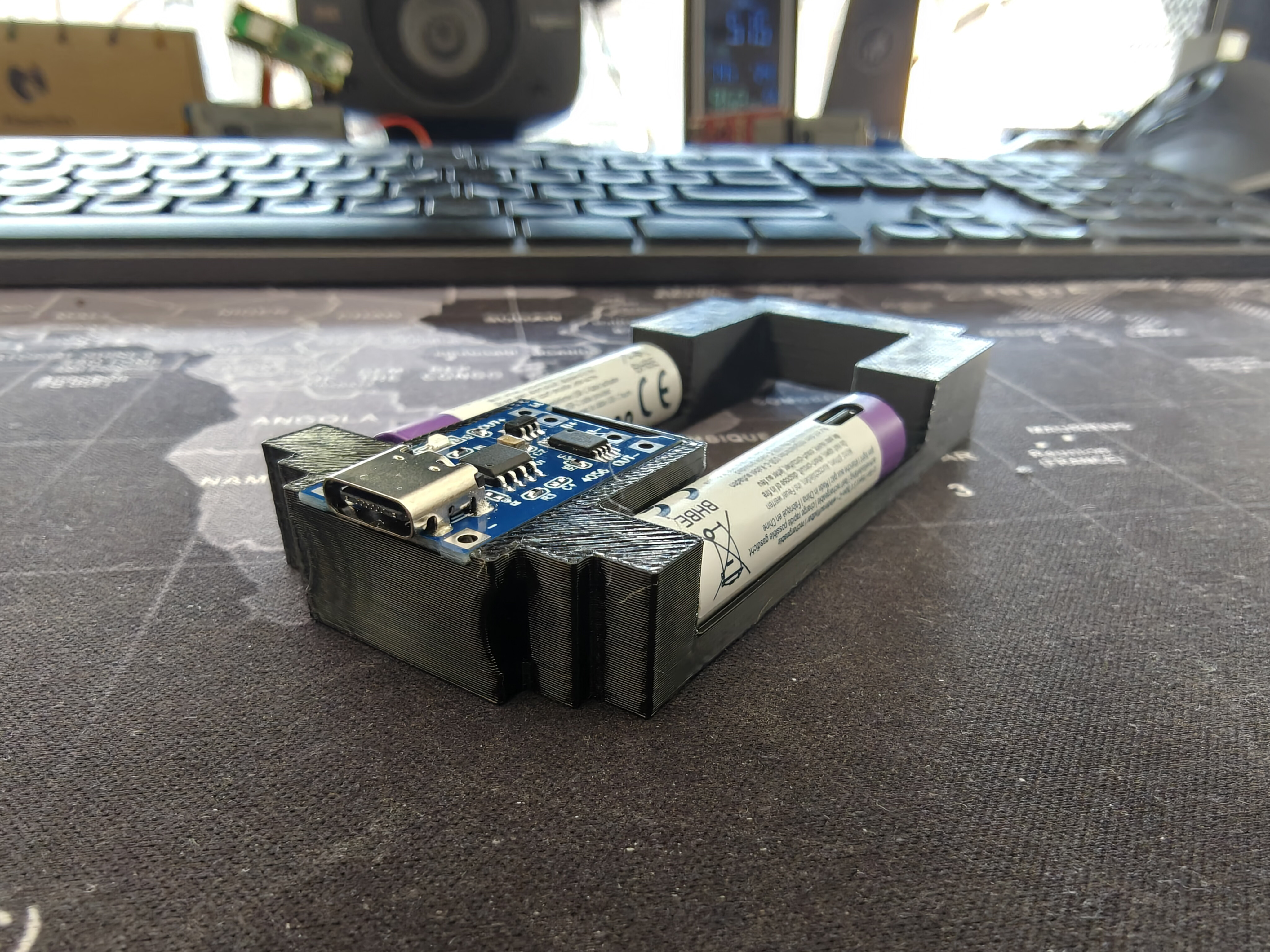 Cradle v3 angled USB-C end