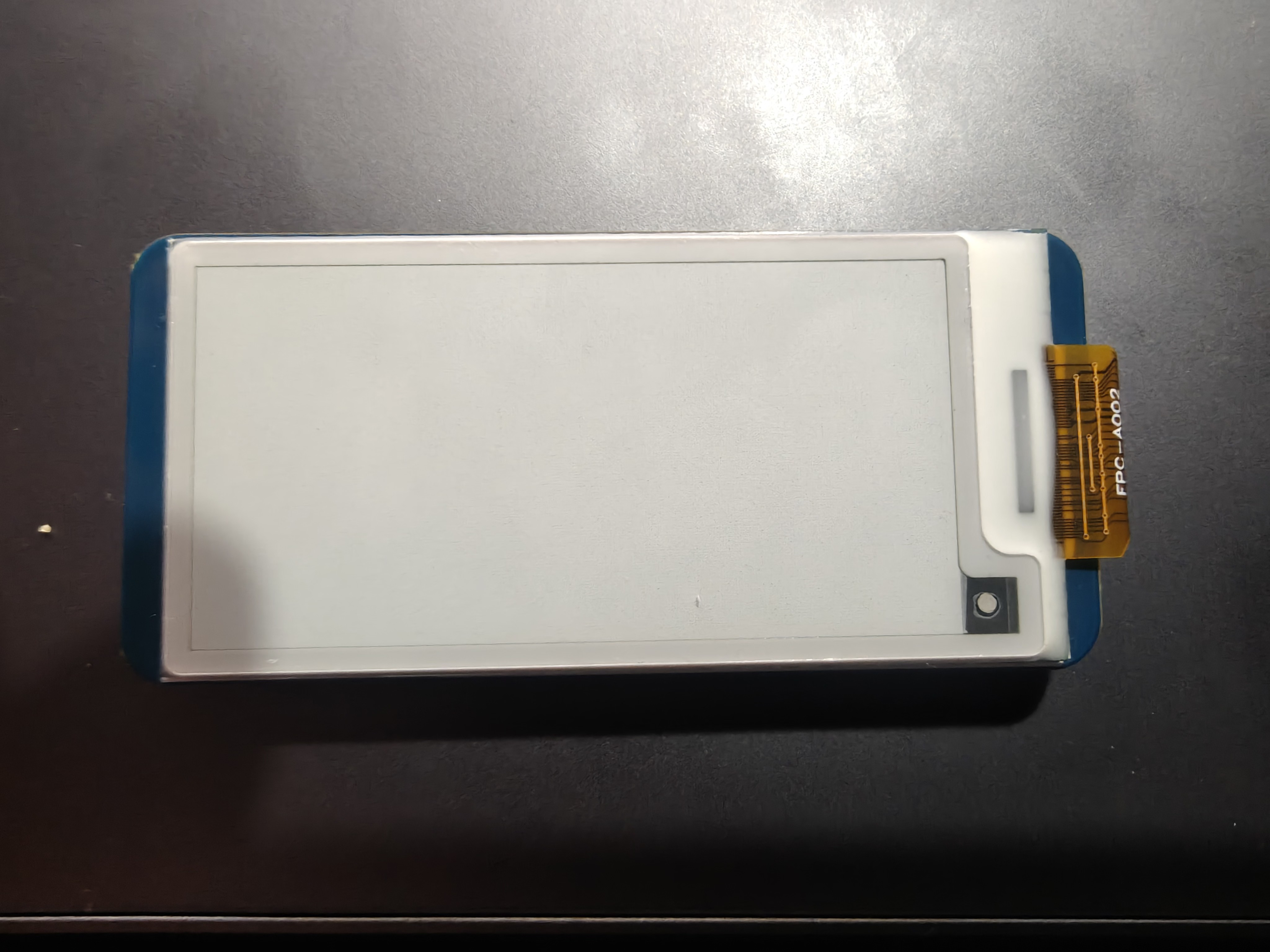 Waveshare 2.13" front